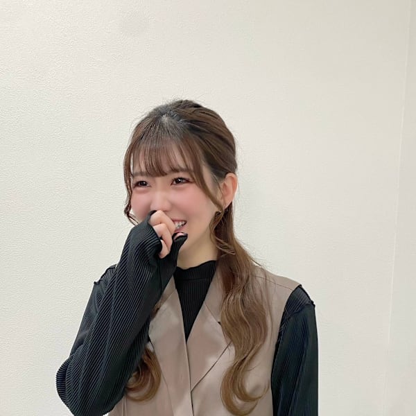 Hair Lounge SHANTi【ヘアラウンジシャンティ】のスタッフ紹介。鈴木　祐実歌