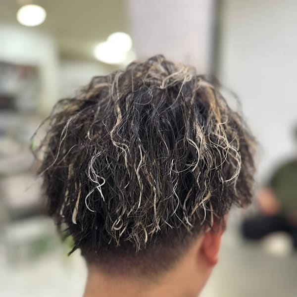 メンズパーマ×ハイライト