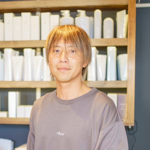 Hair Resort Trip【ヘアーリゾートトリップ】【ヘアーリゾートトリップ】のスタッフ紹介。齋藤