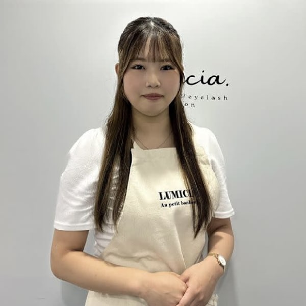 眉毛/アイブロウサロンLUMICIA.-TOKYO-池袋西口店【眉毛専門店】【マユゲアイブロウサロン ルミシアトウキョウ イケブクロニシグチテン マユゲセンモンテン】のスタッフ紹介。クルミ マユゲ