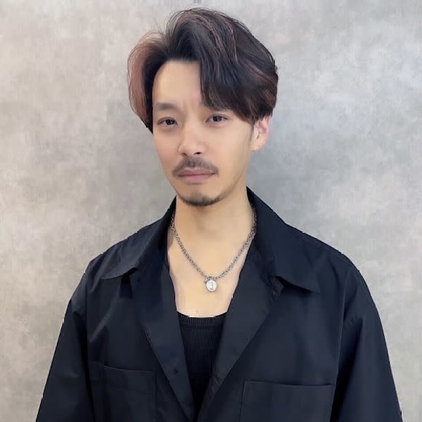 全席個室美容室 Zina 札幌 髪質改善＆トリートメント【ゼンセキコシツビヨウシツ ジーナ サッポロ カミシツカイゼン】のスタッフ紹介。本田 拓也