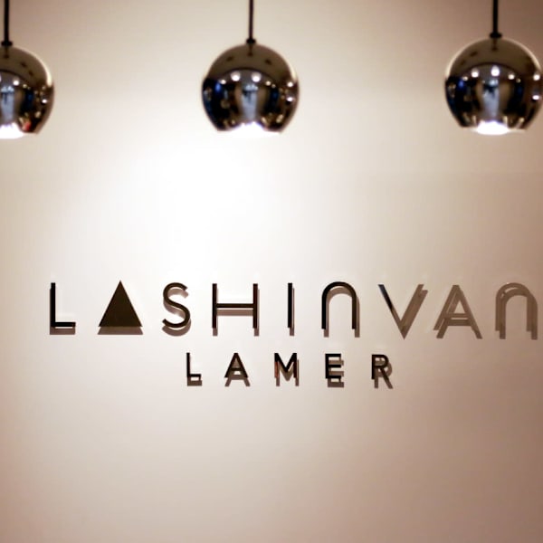 LASHINVAN LAMER【ラシンバンラメール】のスタッフ紹介。堀本友理恵