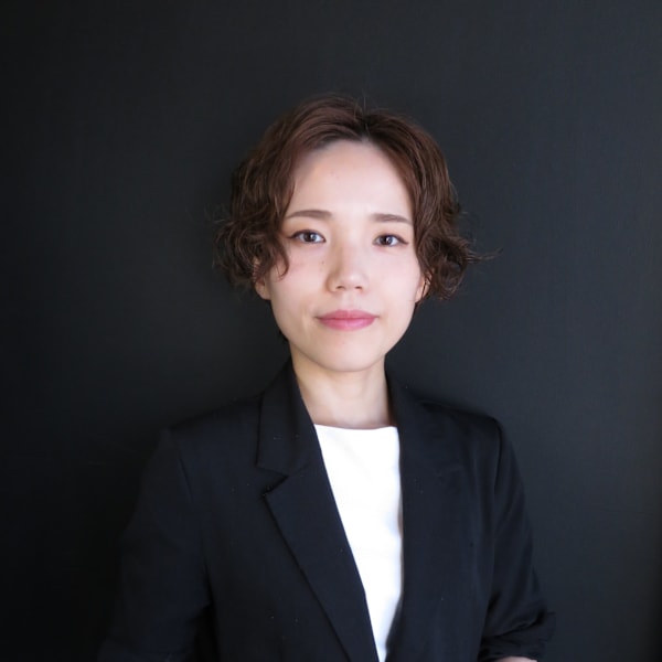 根本　寛子|艶出専科本店