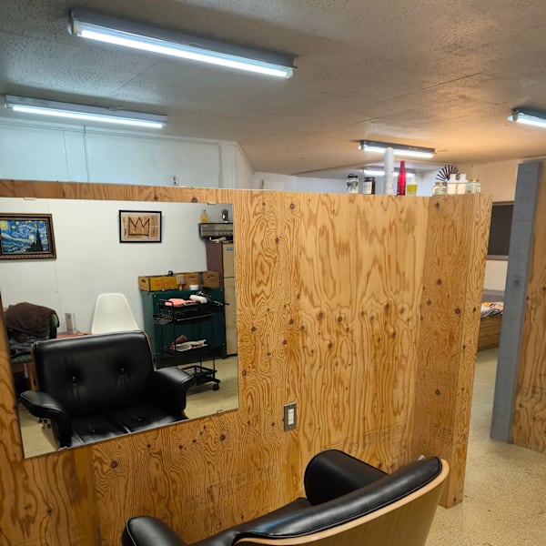 Palais Hair Organic【パレスヘアーオーガニック】のスタッフ紹介。ホワイト ニング