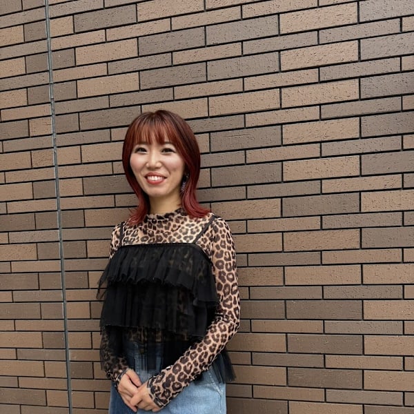 半個室型美容室 Sourire 西新店【ハンコシツガタビヨウシツ スーリール ニシジンテン】のスタッフ紹介。八戸由夏