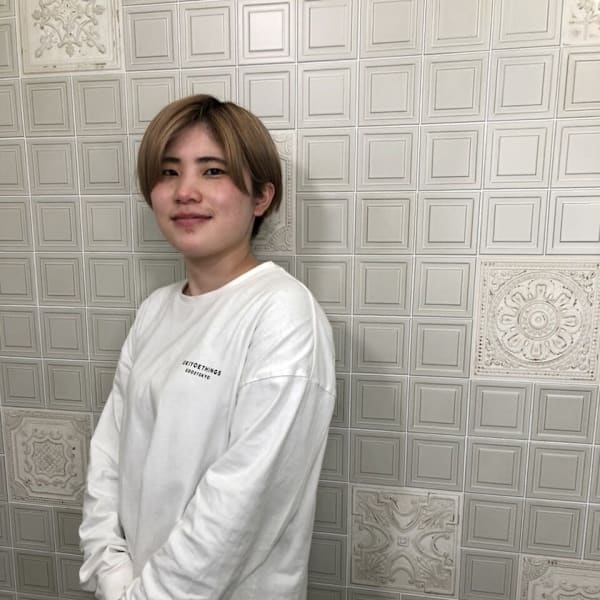 Henrietta 自由ヶ丘【ヘンリエッタ ジユウガオカ】【ヘンリエッタ ジユウガオカ】のスタッフ紹介。中島 聡美