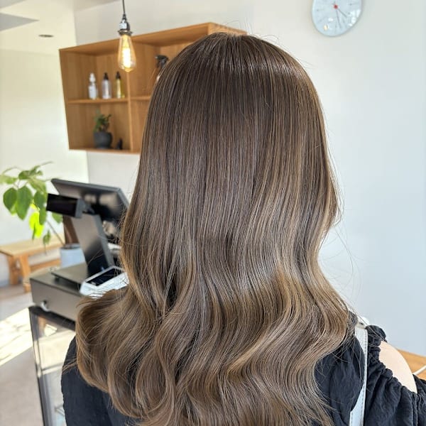 オリーブベージュ|n.w.h