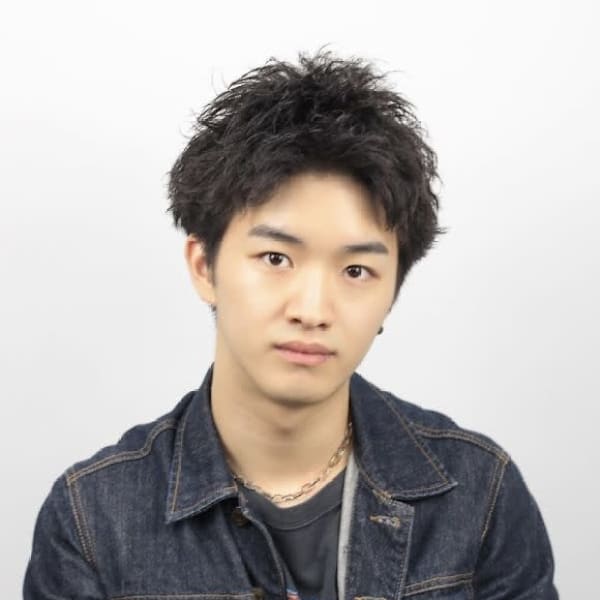 BLUCK Men's hair 渋谷【ブラック メンズヘア シブヤ】【ブラックメンズヘア シブヤ】のスタッフ紹介。進 京斗