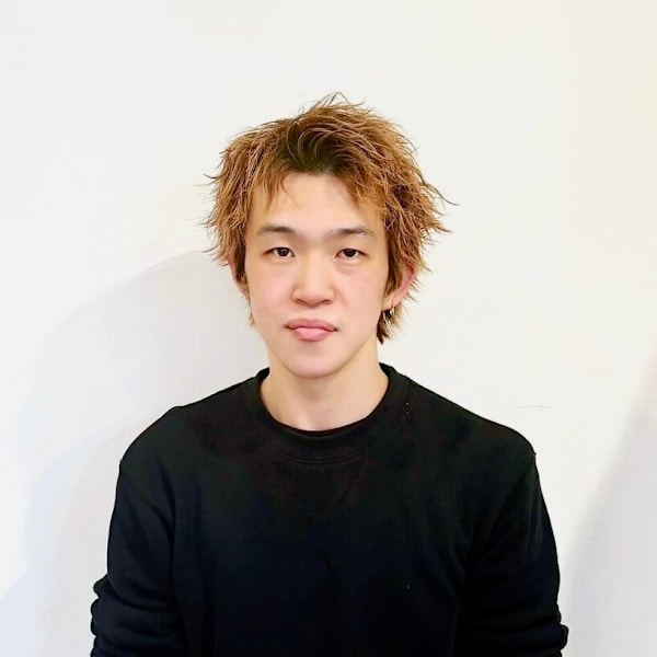 hairs BERRY 平尾店【ヘアーズベリーヒラオテン】のスタッフ紹介。TETTA