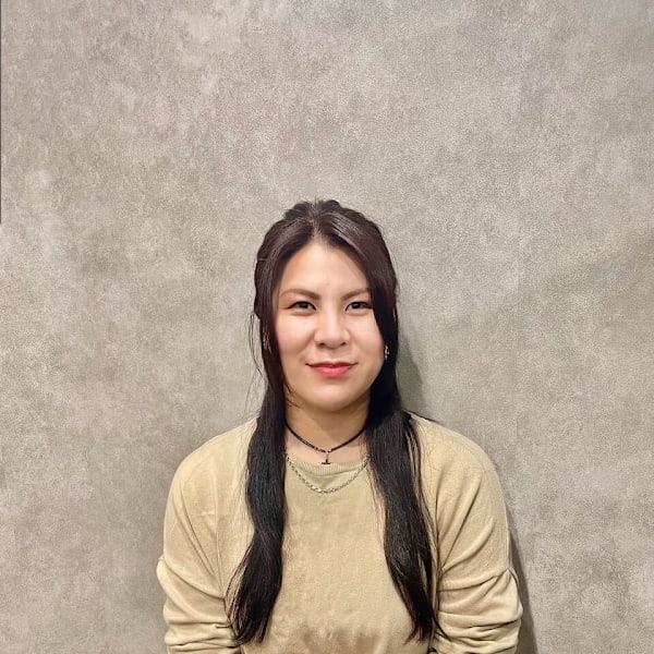 INCE HAIR 明石【インスヘアーアカシ】のスタッフ紹介。うらべ ゆうこ