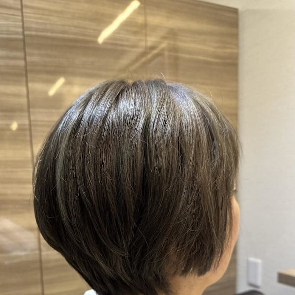 ショートカット・アッシュカラー