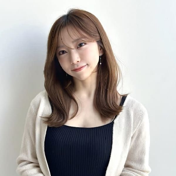 女性スタイリスト専門サロンZina高田馬場 髪質改善&トリートメント【ジョセイスタイリストセンモンサロン ジーナ タカダノババ】のスタッフ紹介。ka na