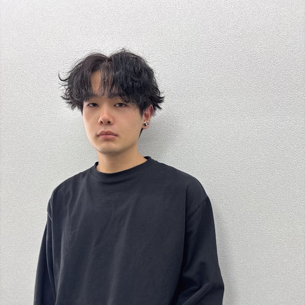 仙台 美容院 siki.salon 髪質改善 完全完結型個室サロン【センダイビヨウインシキサロンカミシツカイゼンカンゼンカンケツガタコシツサロン】のスタッフ紹介。三浦聖斗