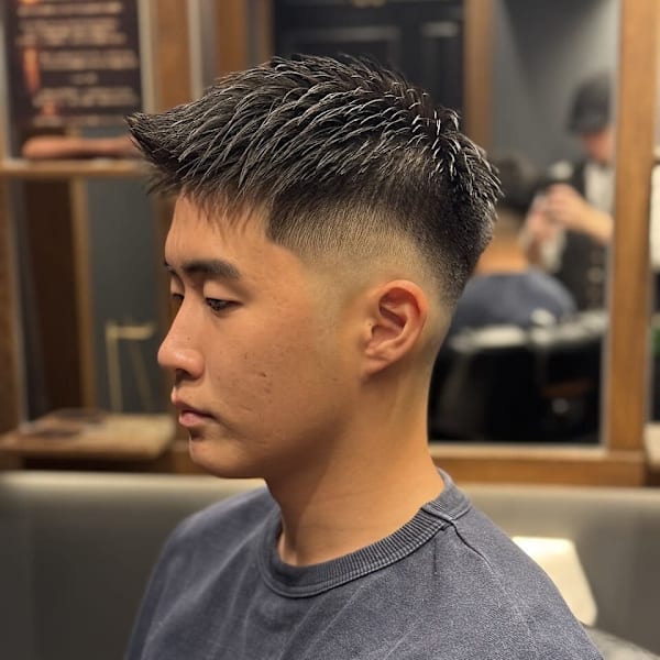 銀座 shino メンズ理容室barber セカンド|銀座shino~灯~HANARE メンズ 理容室 barber【トモシビ ハナレ バーバー 】