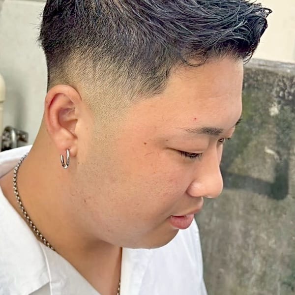 フェザーアップ［フェード/スキン/メンズカット］