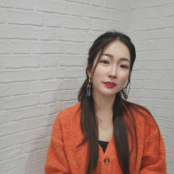 Vision 梅田店【ヴィジョン ウメダテン】のスタッフ紹介。Mana