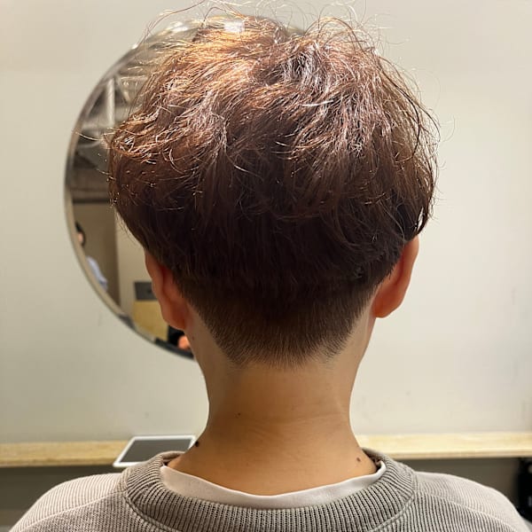 癖毛×刈り上げショートで"自分らしさ"を楽しむ。