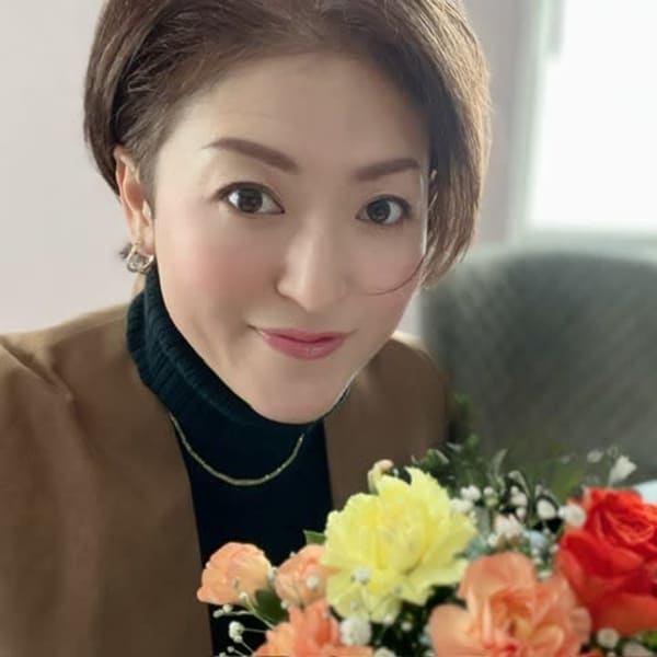 Esthetic Salon MayLily【エステティック サロン メイリリー】のスタッフ紹介。ナカハシ エミ