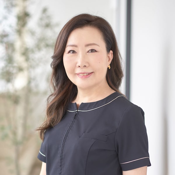 ビューティーメイクさくら【ビューティーメイクサクラ】のスタッフ紹介。スズキ サクラ