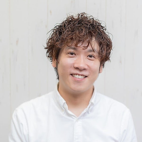全席個室型美容室Roi【ロイ】西千葉駅前店【ロイ ニシチバマエテン】のスタッフ紹介。植田 泰司