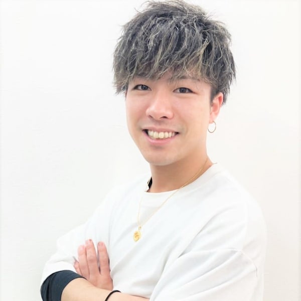 全席個室型美容室Roi【ロイ】西千葉駅前店【ロイ ニシチバマエテン】のスタッフ紹介。伊藤 暁