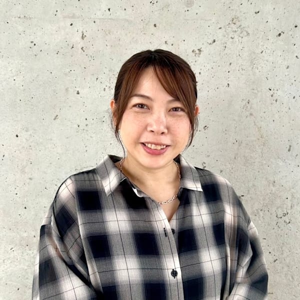 Sora hair design【ソラヘアデザイン】のスタッフ紹介。平鹿