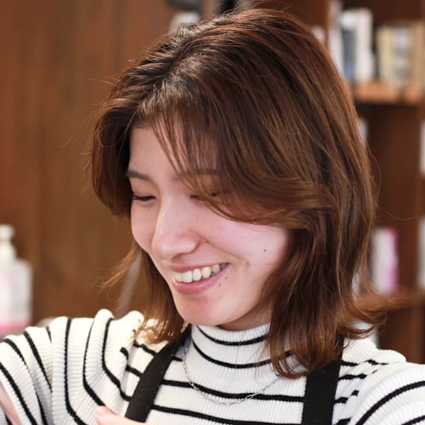 美容室 賀流。【ガリュウ】【ビヨウシツ ガリュウ】のスタッフ紹介。安武 美月
