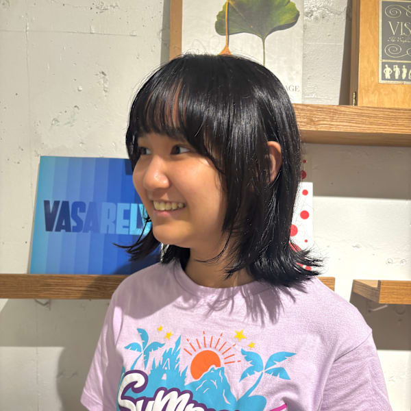 子供カットミディアムヘアそとはねスタイル