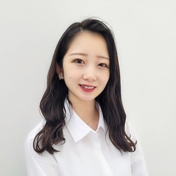 美容室 STROKE 伊勢崎宮子店【ストローク】【ビヨウシツ ストローク イセサキミヤコテン】のスタッフ紹介。松島 真奈