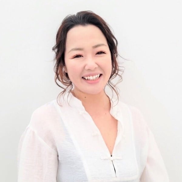 美容室 STROKE 伊勢崎宮子店【ストローク】【ビヨウシツ ストローク イセサキミヤコテン】のスタッフ紹介。砂田 智子