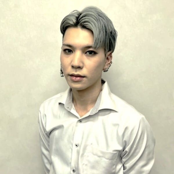 美容室 STROKE 伊勢崎宮子店【ストローク】【ビヨウシツ ストローク イセサキミヤコテン】のスタッフ紹介。小林 励慈