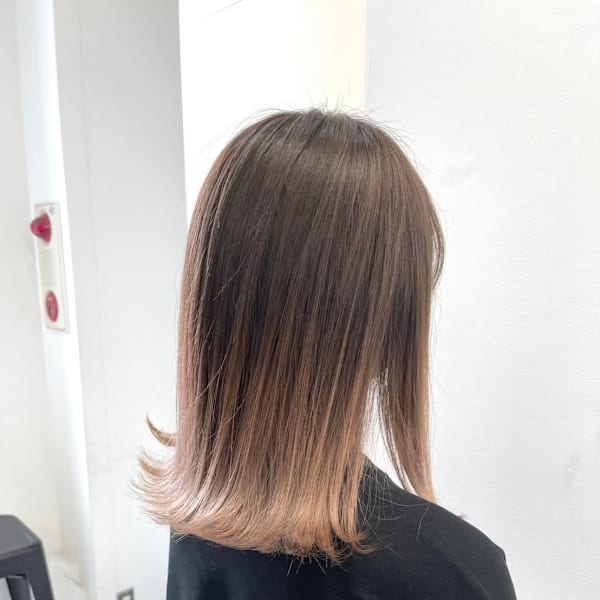 グラデーションベージュ