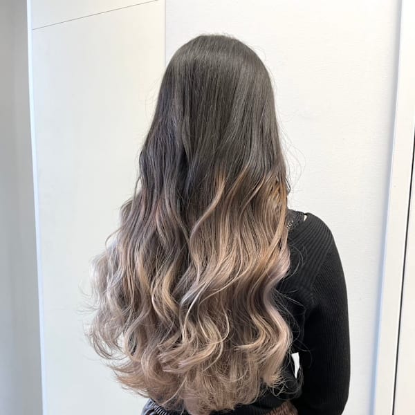 グラデーションベージュ