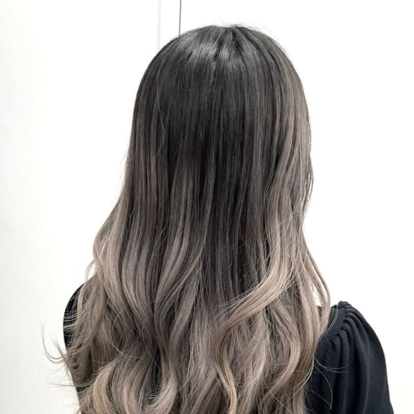 ホワイトベージュグラデーション