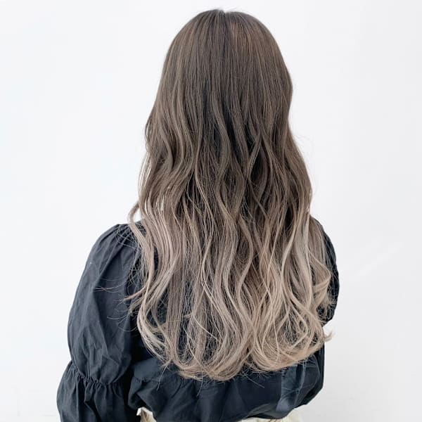 ホワイトグラデーション