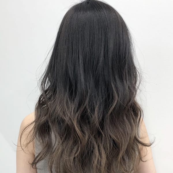 グレージュカラー