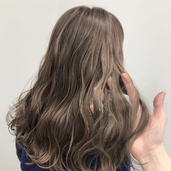 ミルキーベージュ