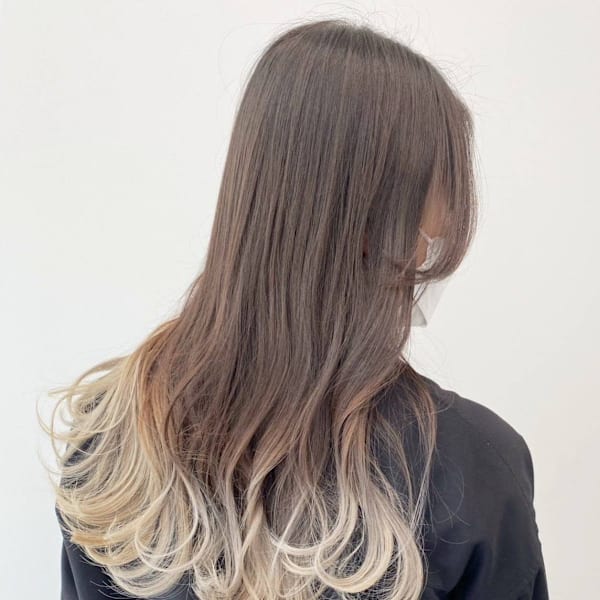 ハイトーン裾ブリーチカラー