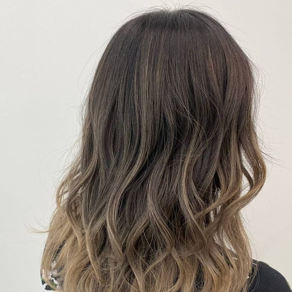 バレイヤージュカラー