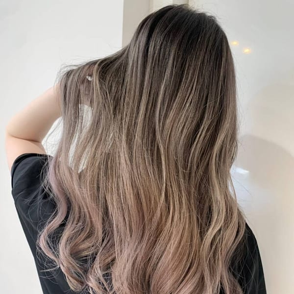 バレイヤージュカラー