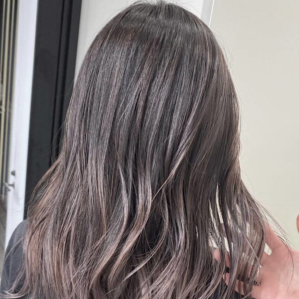 アッシュグレー