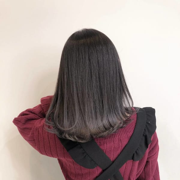 ライトグレージュ