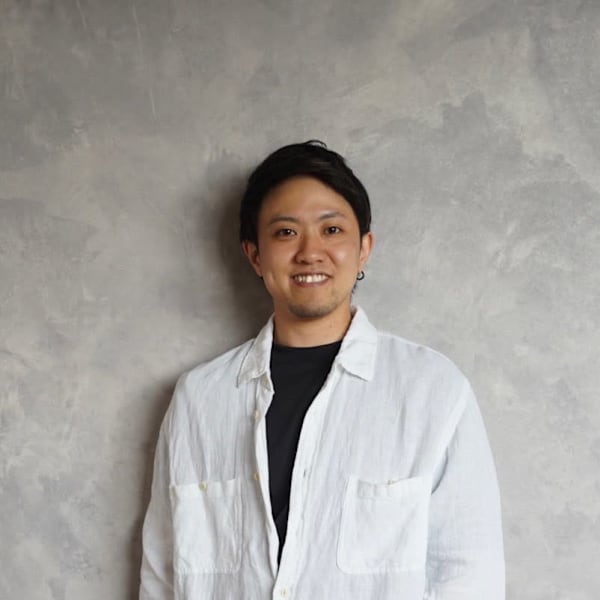 INCE HAIR 奈良柏木店【インスヘアー】【インスヘアー ナラカシワギテン】のスタッフ紹介。嘉納 由樹人