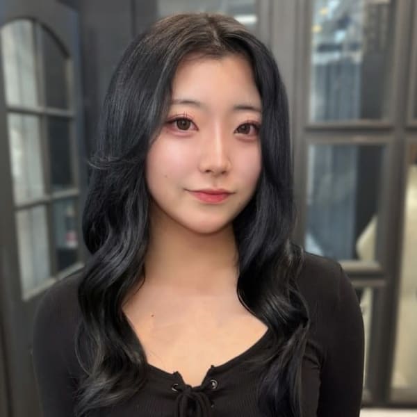 ダークグレージュ 透明感カラー レイヤーカット プルエクステ