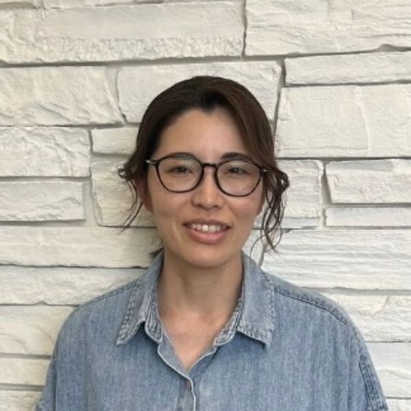 クイーンズゲート昭和パレス店【クイーンズゲートショウワパレステン】のスタッフ紹介。山本 絵夢