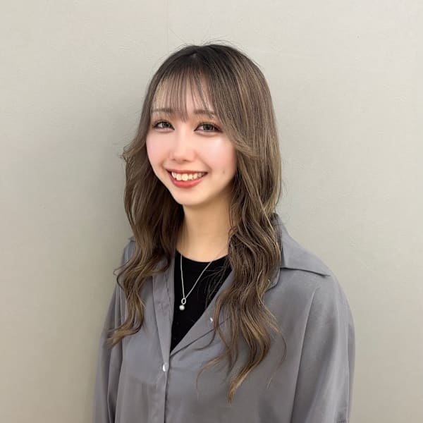 クイーンズゲート昭和パレス店【クイーンズゲートショウワパレステン】のスタッフ紹介。高野 七海