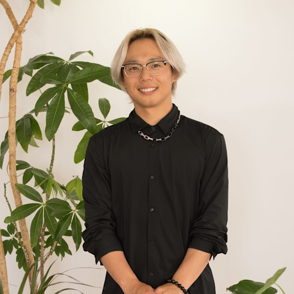 LA FINESSE【ラフィネス】のスタッフ紹介。遠藤 裕介