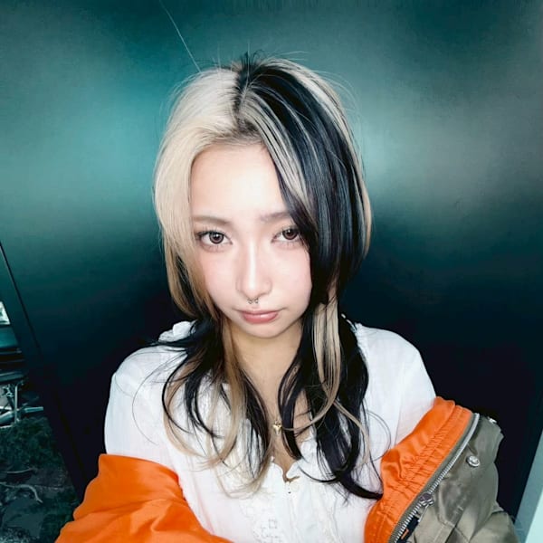 セクションカラー　ケアブリーチ　ブリーチカラー　原宿/表参道