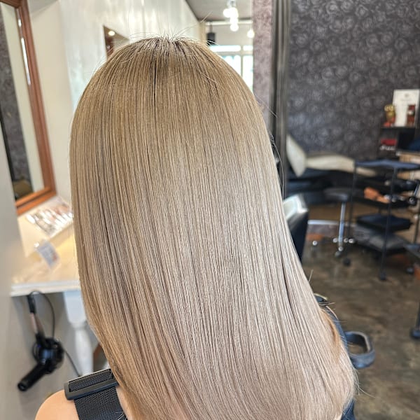 【前回カラーから1ヶ月後♪】大人可愛いミルクティーベージュ|Arglarte