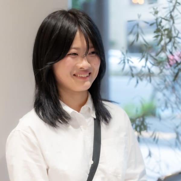 Cleome by sourire【クレオメバイスーリール】のスタッフ紹介。宮橋　珠凜